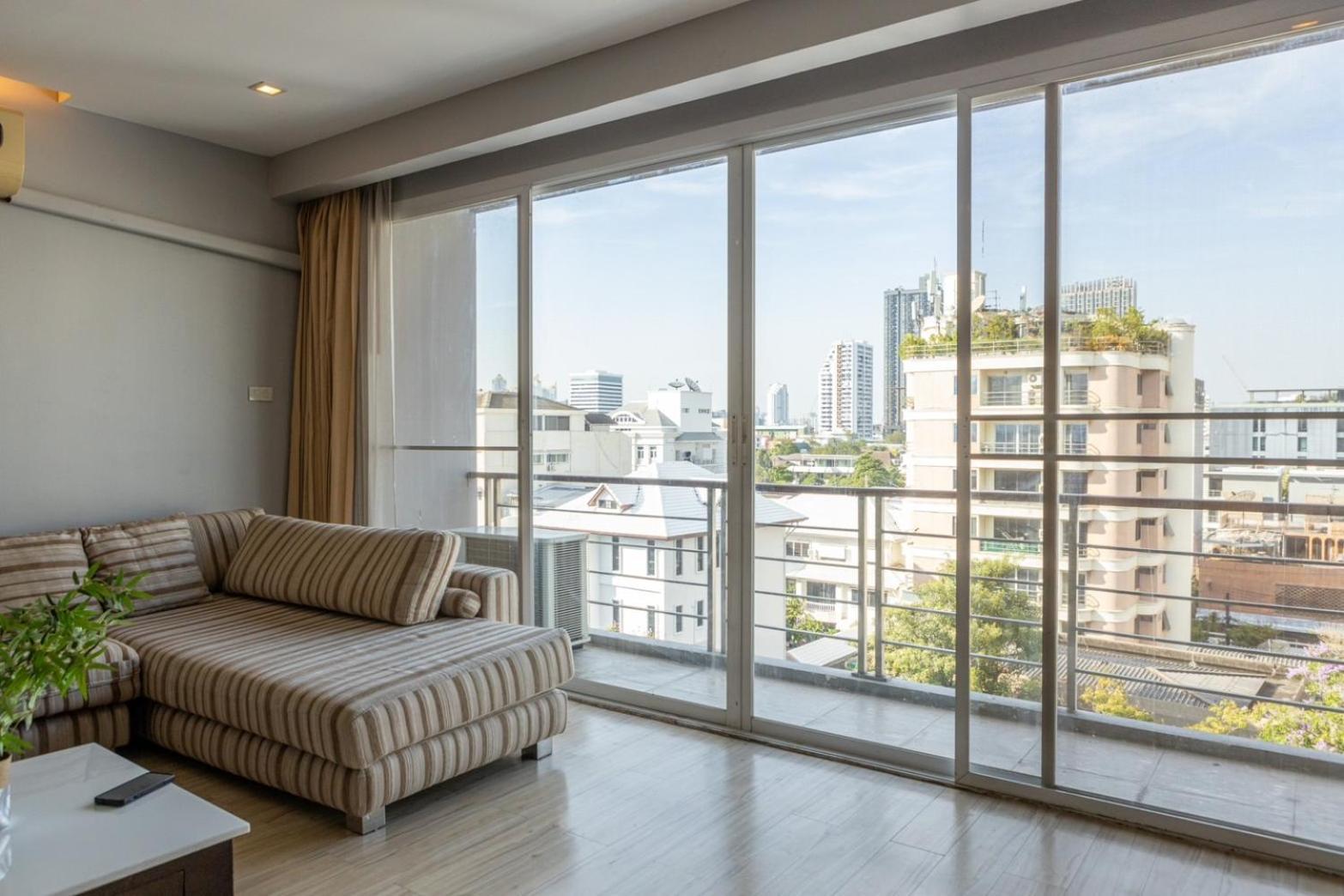 P Villa Lamoon Thonglor Bangkok Exteriör bild