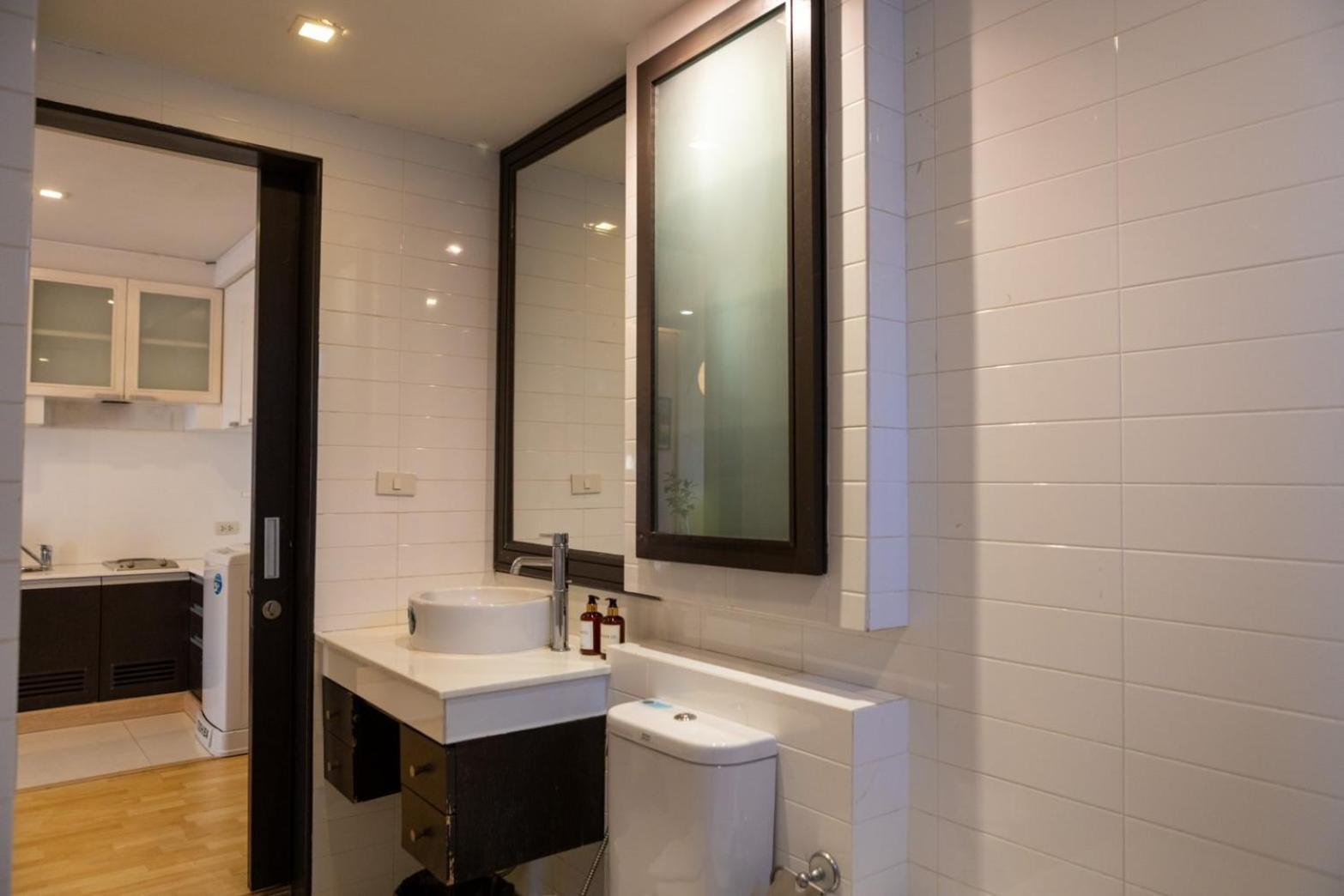 P Villa Lamoon Thonglor Bangkok Exteriör bild